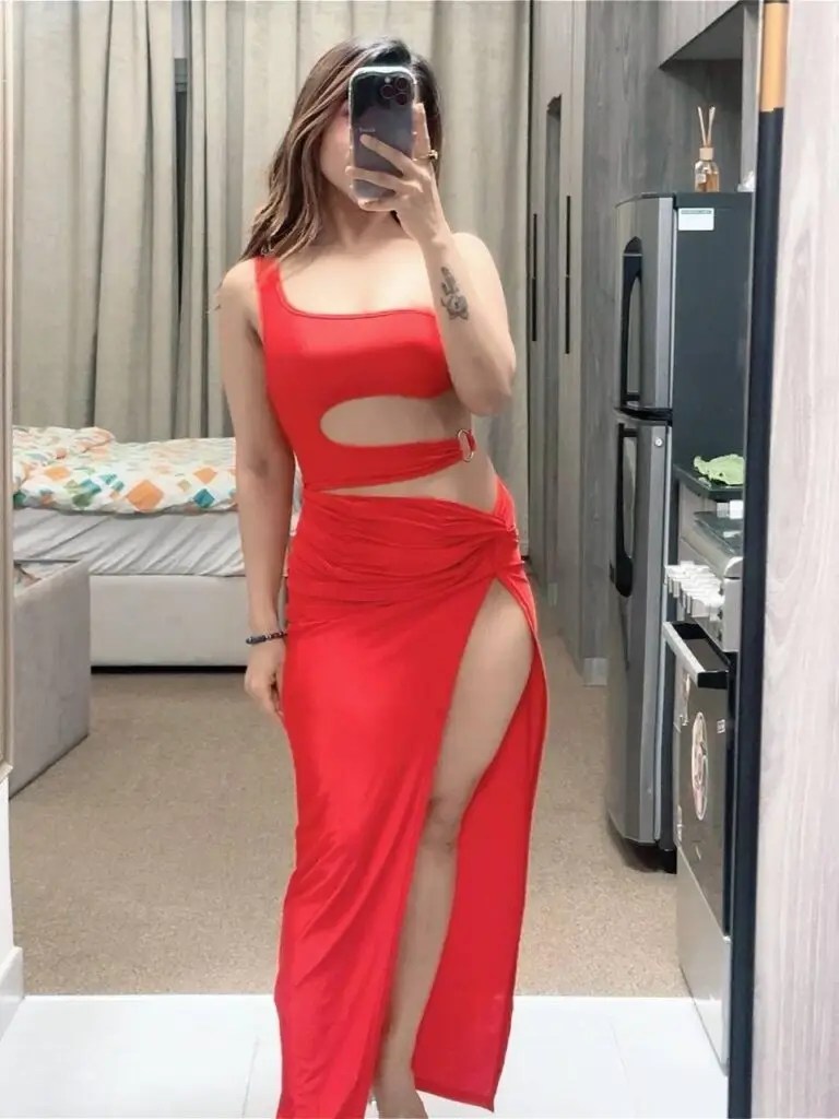 Call Girls in JVC The glittering Dubai skyline at night, where travelers search for nightlife entertainment and affordable cheap escorts and Dubai Call Girls.
