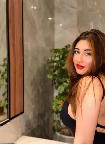 Stunning Saniya: Independent Pakistani Call Girl in Dubai Marina and Dubai South Area