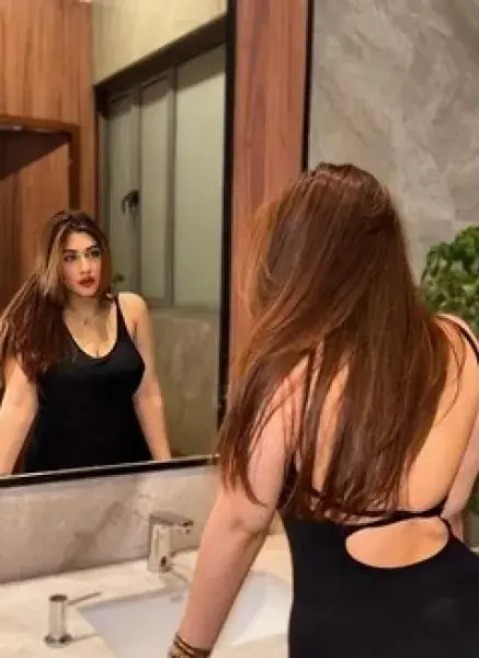 Saniya - Sexy Pakistani Call Girl in Dubai for Elite & Discreet Fun