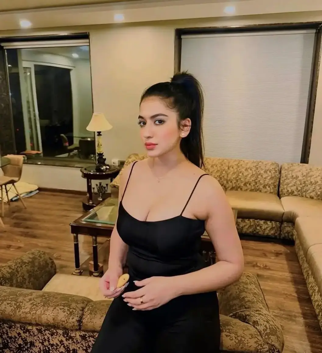 100% Real Photo of Noor, Elite Indian Models Dubai for Special Dates